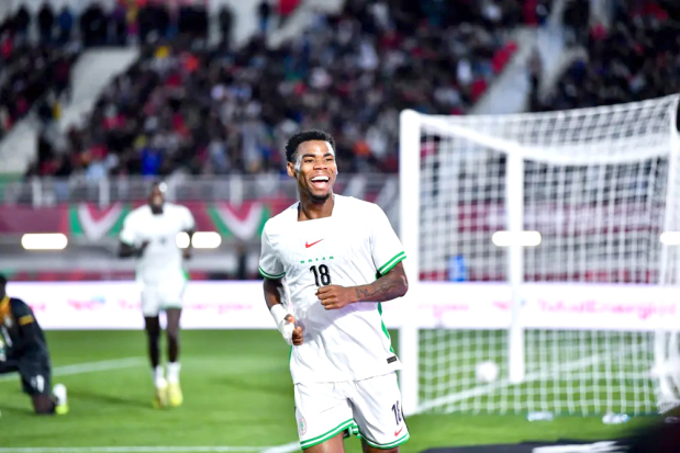 Nigeria beat Uganda to extend perfect run